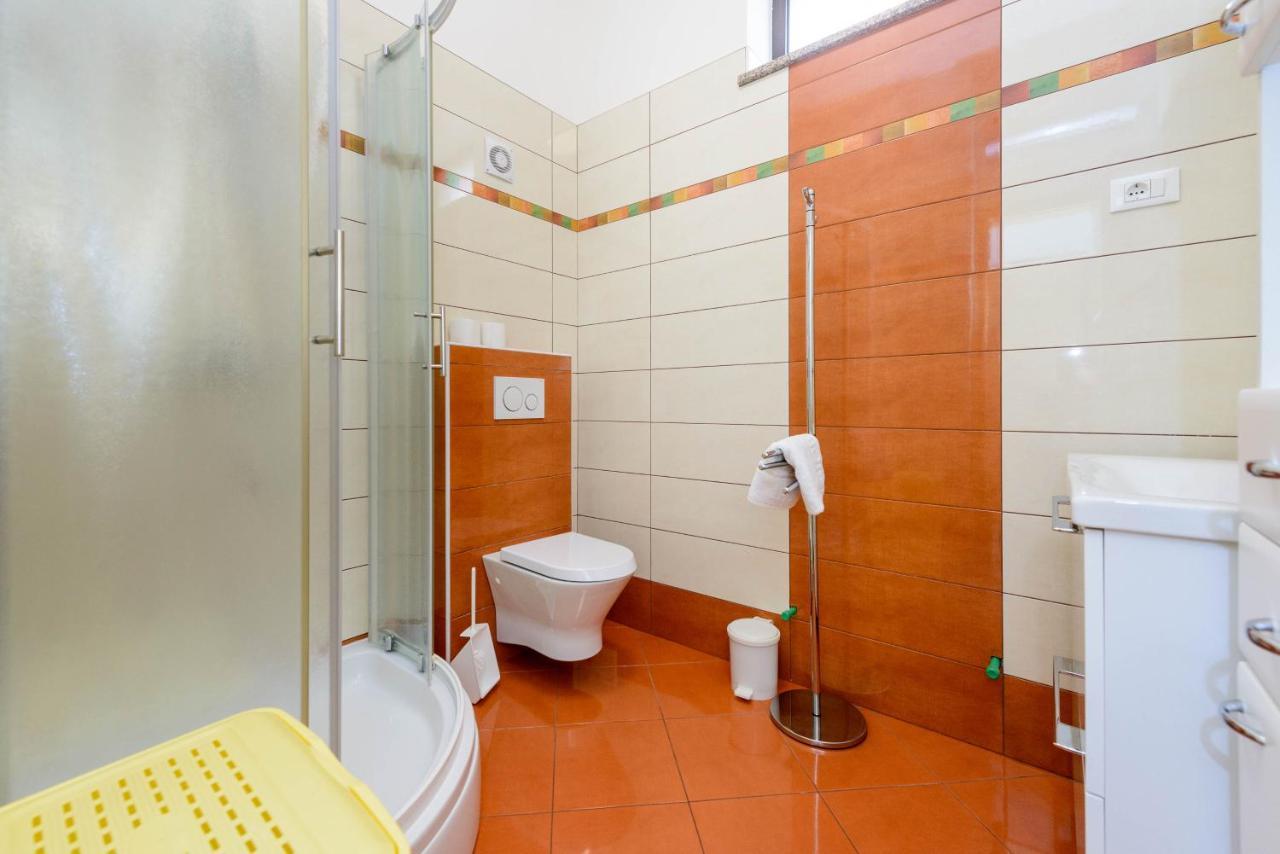 Apartments Milar 罗维尼 外观 照片