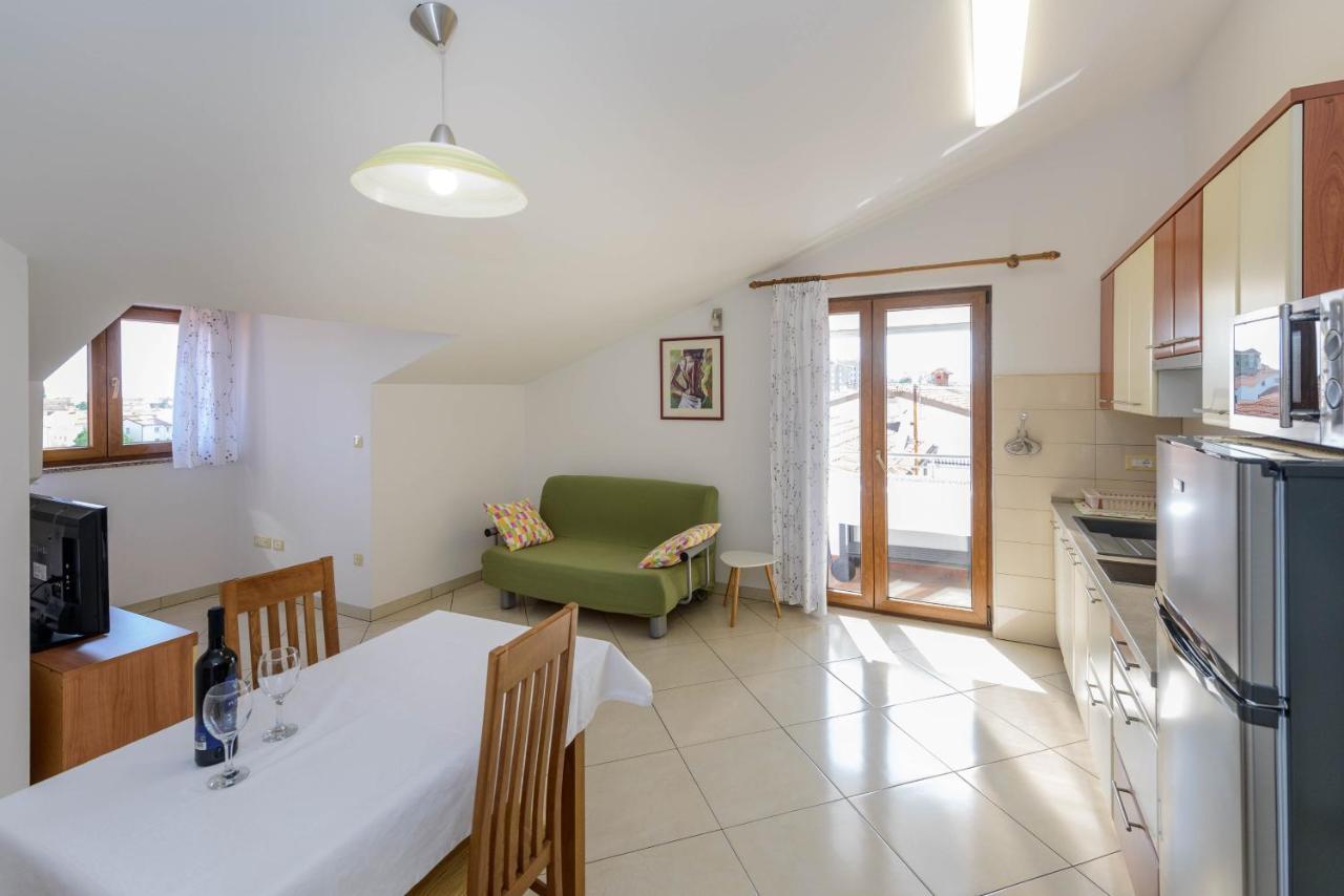 Apartments Milar 罗维尼 外观 照片