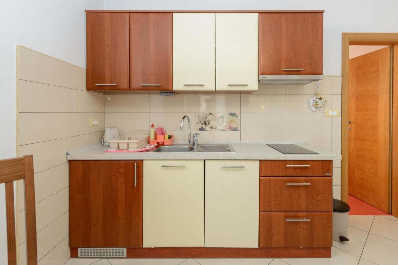 Apartments Milar 罗维尼 外观 照片