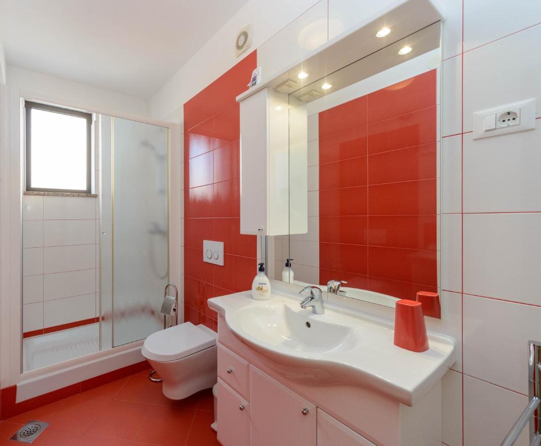 Apartments Milar 罗维尼 外观 照片